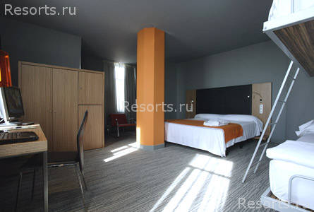 Hotel Petit Palace Embassy 8